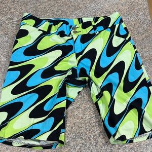 Loudmouth Vibrant Patterned Shorts size 6